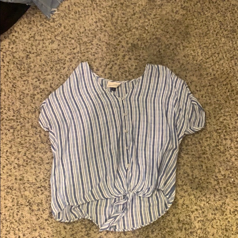 Women’s striped blouse with buttons